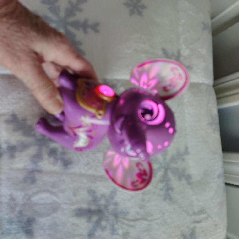 VTeck Sparklings Hailey The Elephant Toy - Picture 8 of 10
